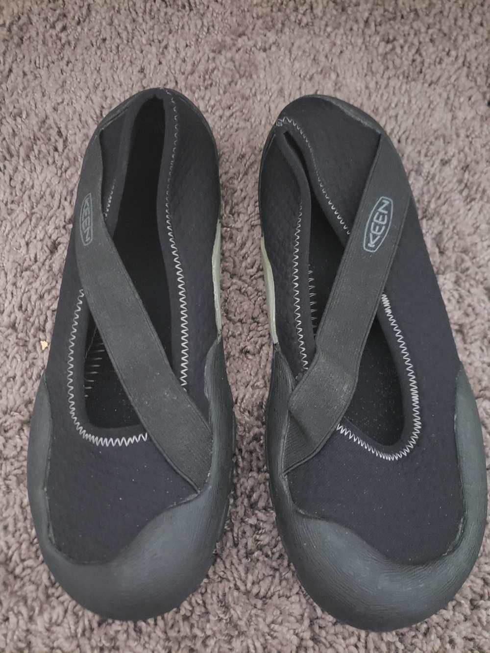 KEEN Black Women's Elastic Strap Ballet Flats